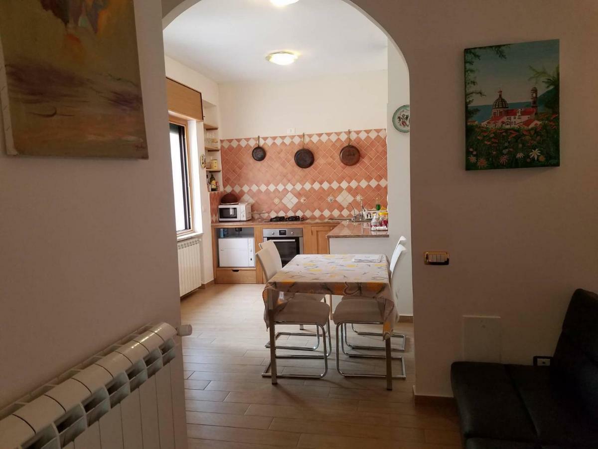 Apartmán Casa Di Chiara Vietri Exteriér fotografie